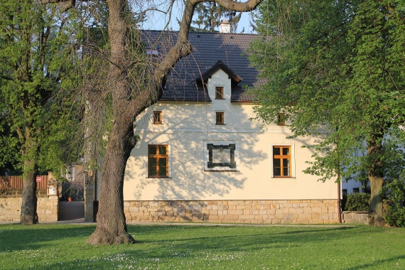 Pamětní deska Antonína Marka v Turnově