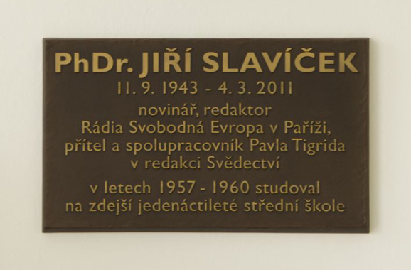 Pamětní deska Jiřího Slavíčka ve Vimperku