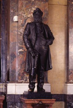 Socha Jana Nerudy v Pantheonu Národního muzea