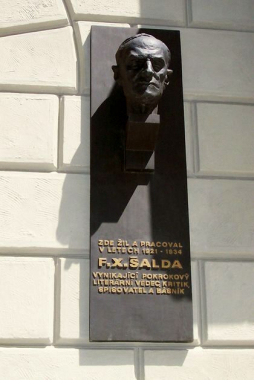 Pamětní deska s bustou F. X. Šaldy v Praze