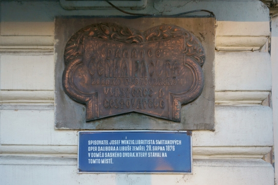 Pamětní deska Josefa Wenziga v Turnově
