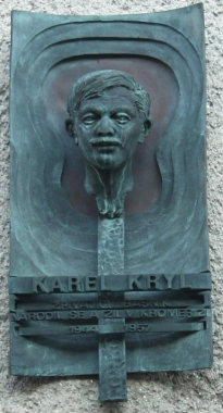 Busta Karla Kryla v Kroměříži